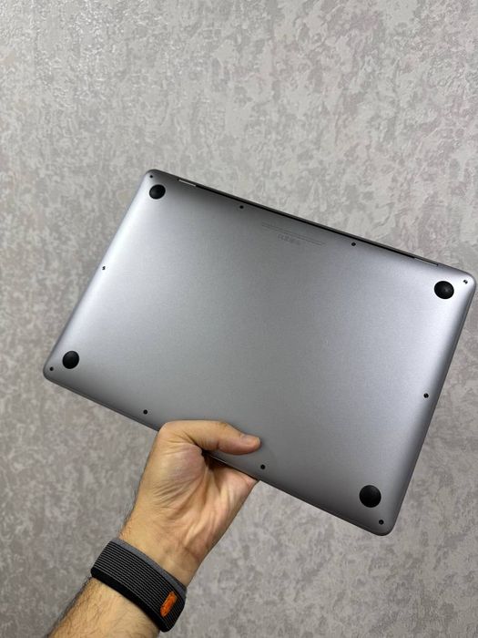 Macbook Air core-i3