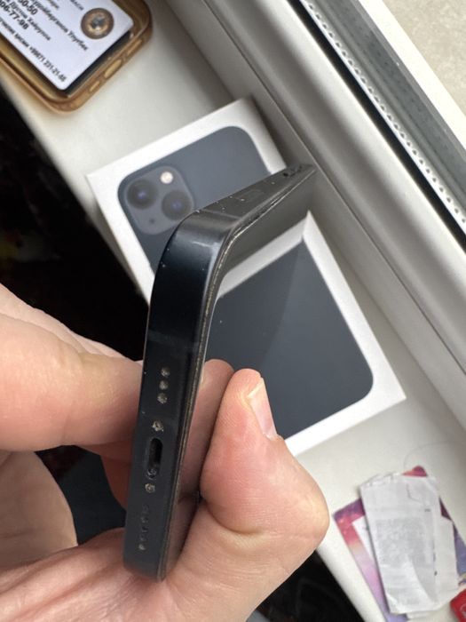 IPhone 13  256 , с коробкой , в ремонте не был отличное состояние