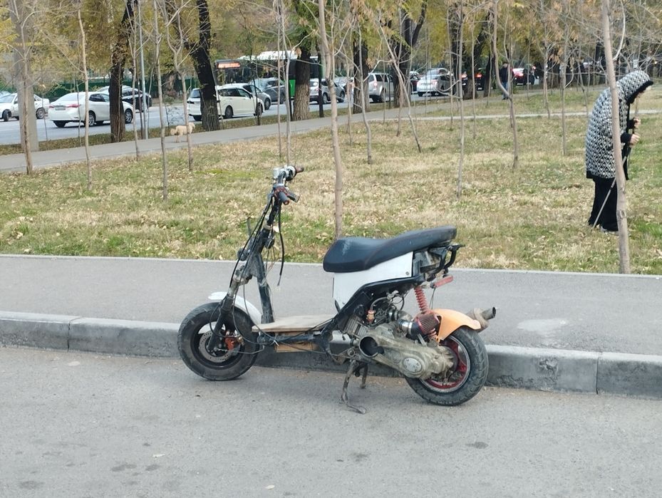 Мопед на ходу 60к
