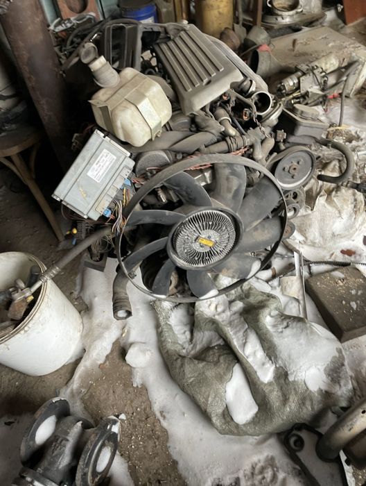 Двигатель М 57 Полный свап комплект раздатка включено