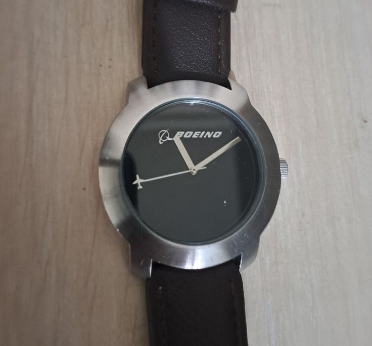 Продам часы Boeing