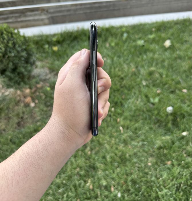 Iphone 11 Pro 64gb Xolat zor yomkst 75 radnoy hama joyi ishlidi