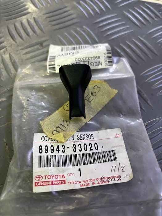 Крышка датчика дождя камри 30