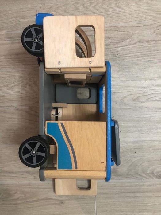 Домик на колёсах