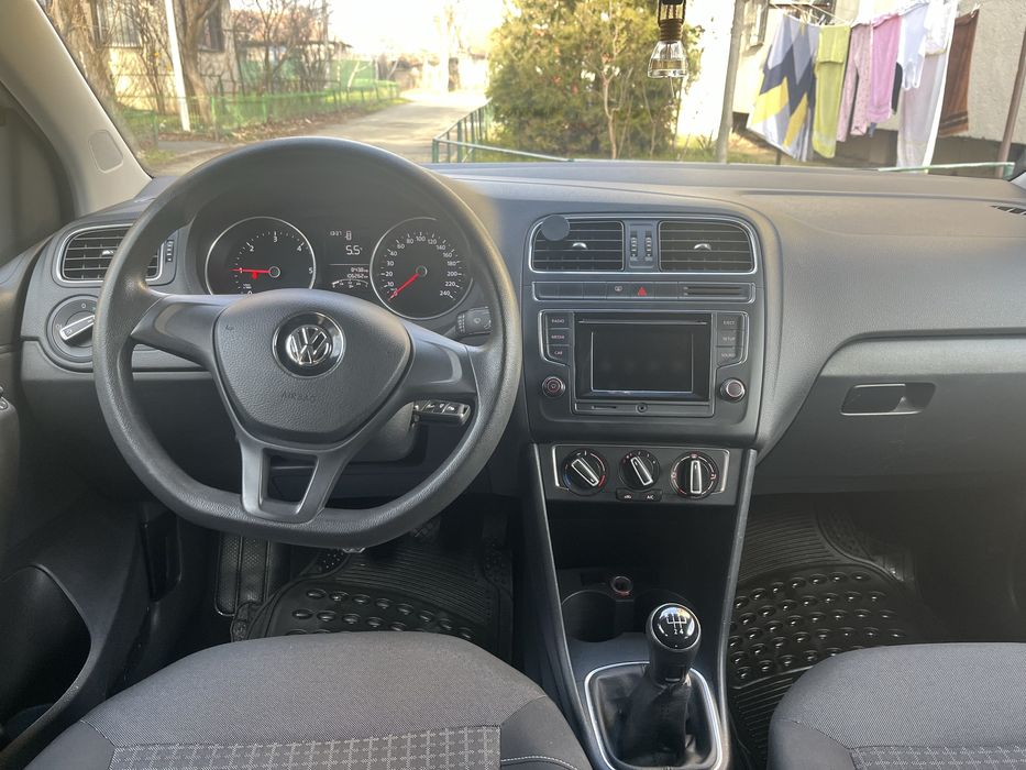 Vand Volkswagen polo 1,4 TDI  2015 pret 6000euro