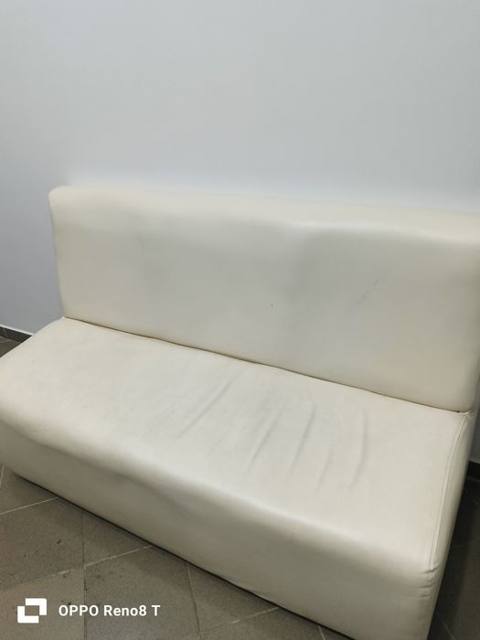 Продам диванчик для прихожей.