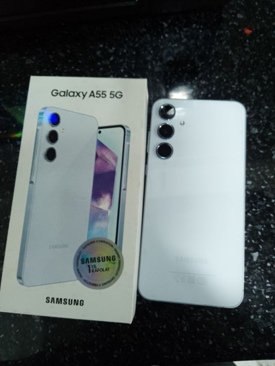 Samsung A55 telefon sotiladi