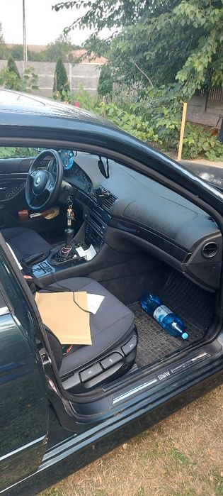 Vând  bmw  520 d