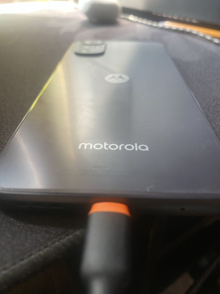 Телефон Motorola G22