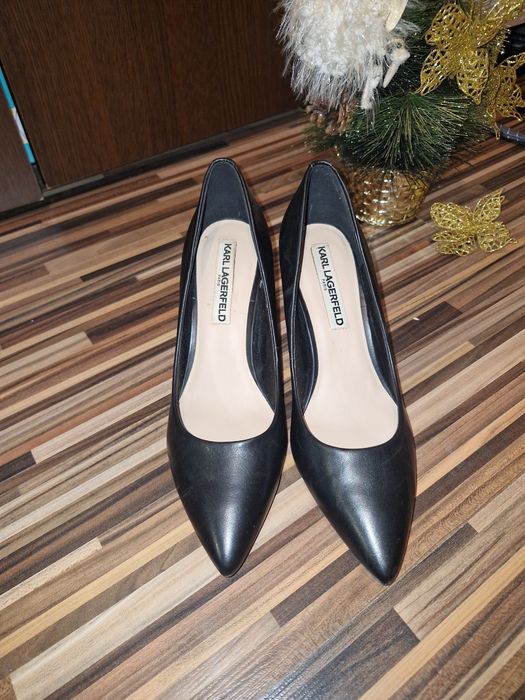 Pantofi negri stiletto Karl Lagerfeld Paris