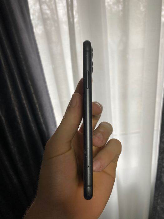 Iphone 11 negru 64gb 76% baterie