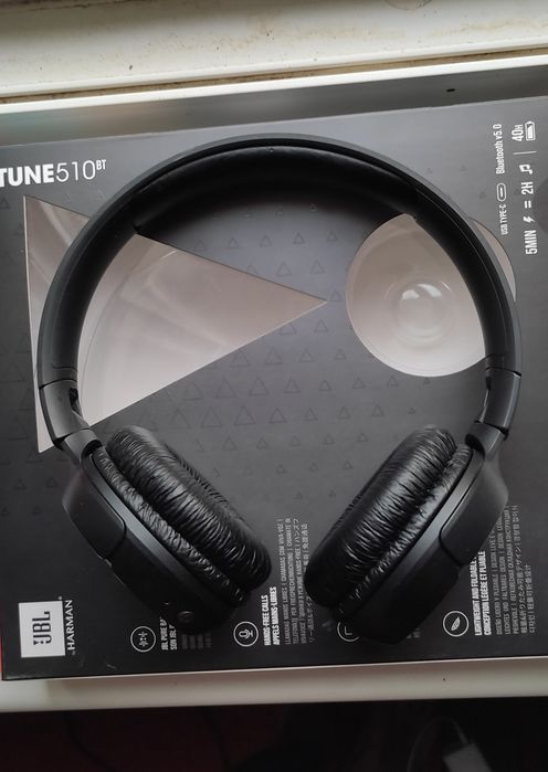 Наушники JBL в хорошем состоянии