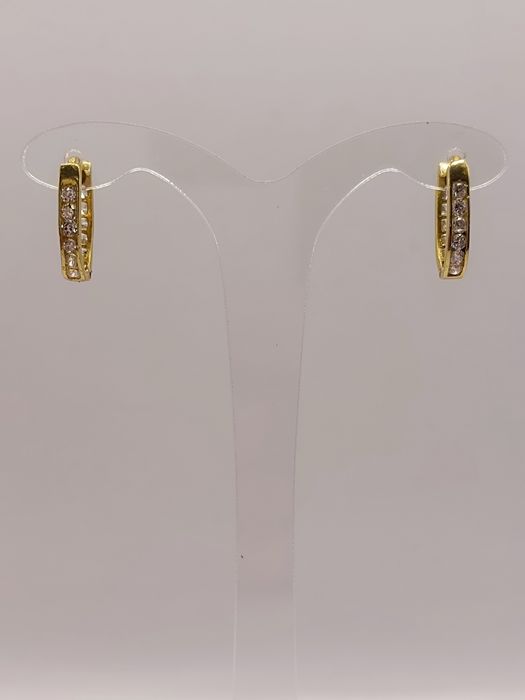 Златни обеци 18к 2.56гр.