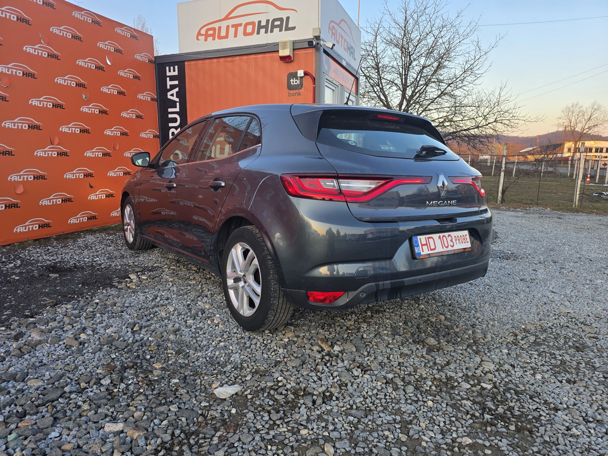 Renault Megane IV HATCHBACK ENERGY BUSINESS Automat Finantare Rate-Cre