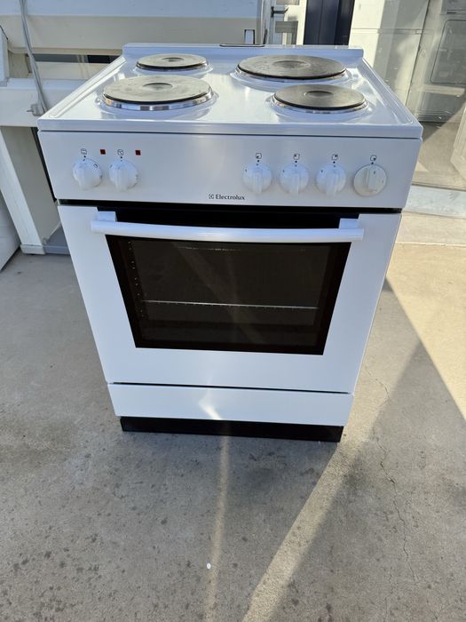 Печка с метални котлони AEG