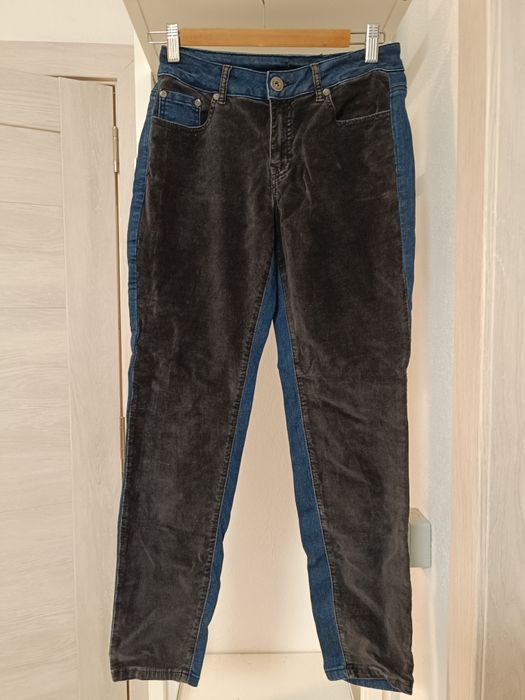 Blugi în doua culori bleumarin cu negru, S/M