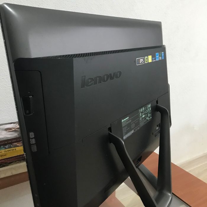 Lenovo All in One /Ecran Spart.Cu predare in Pitesti