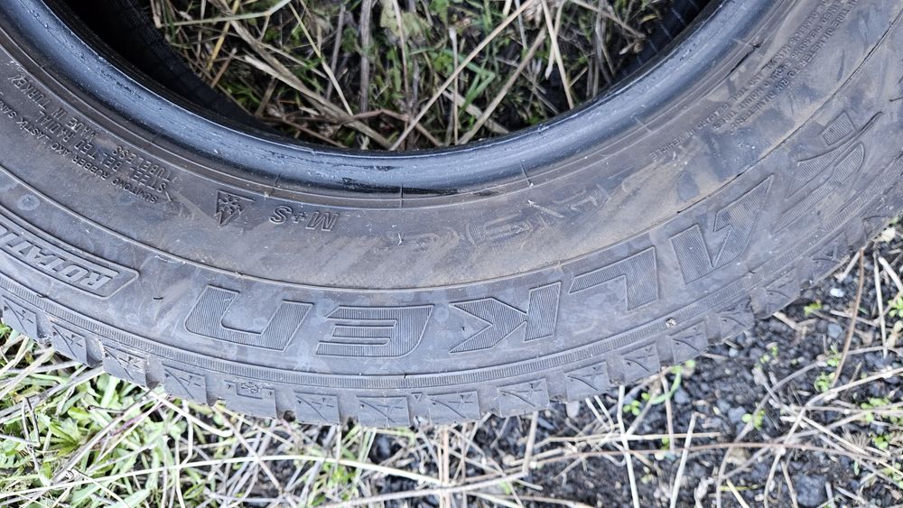 2бр гуми 195 65 15 дот 23 фалкен