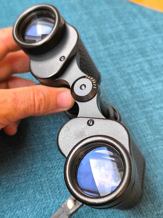 REZERVAT Binoclu made in DDR 8x30 nou,nefolosit (Deltrinem Zeiss)