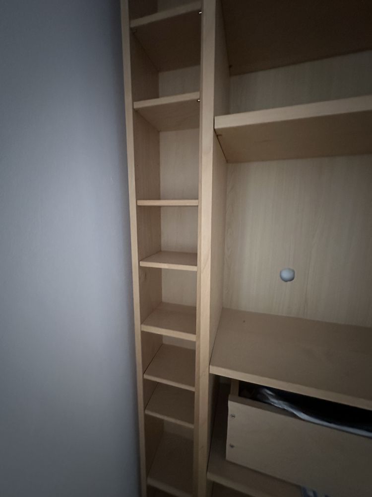 Biblioteca Ikea lemn -Jumatate de pret, fata de magazin