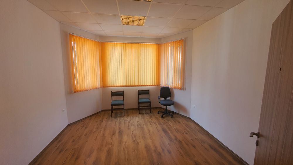 Офиси под наем в супер център