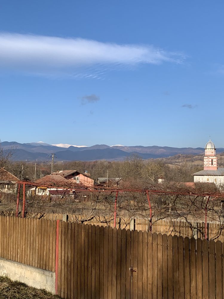 Casa 4 camere, 5700 mp, sat Sârbești, comuna Alimpești, județ Gorj