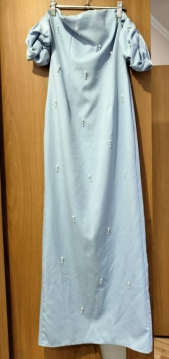 Платия голубая с камушками