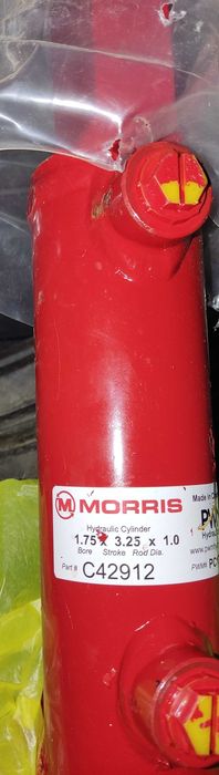 В продаже гидр-цилиндр сеялки Morris
