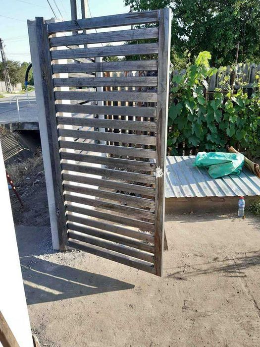 Garduri si porti din panou stil jaluzele, sipca metalica, plasa si BCA