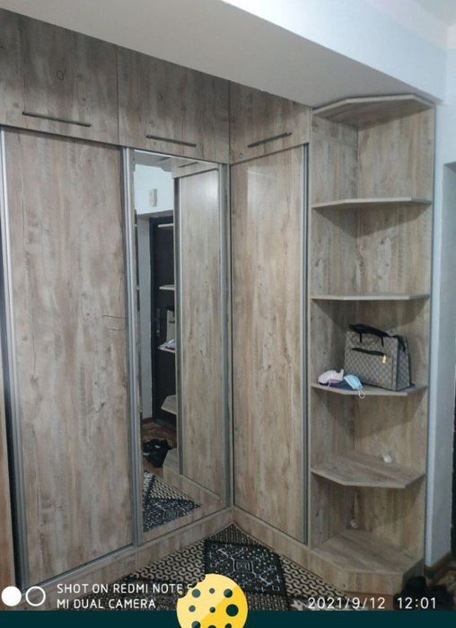 Уй сотилади 3 хона Фаргона вилояти Паканада 5 этажли дом 3- этаж