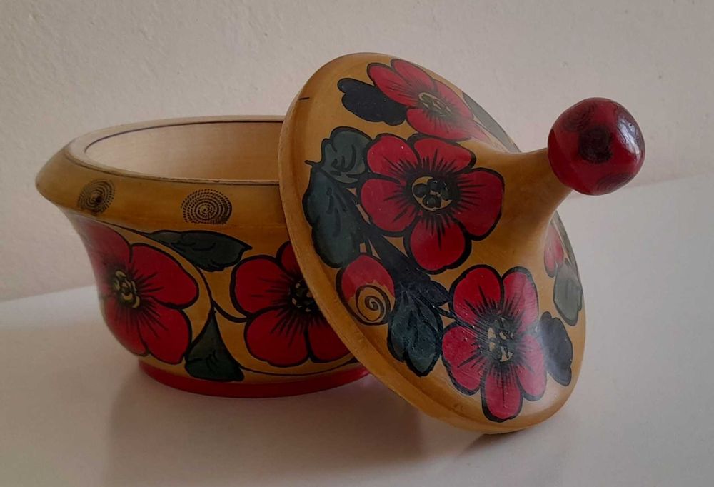 Руска красива ръчно рисувана кутия