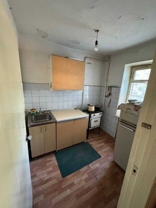 Чиланзар-1  3/2/4 65м2 Кирпичный дом