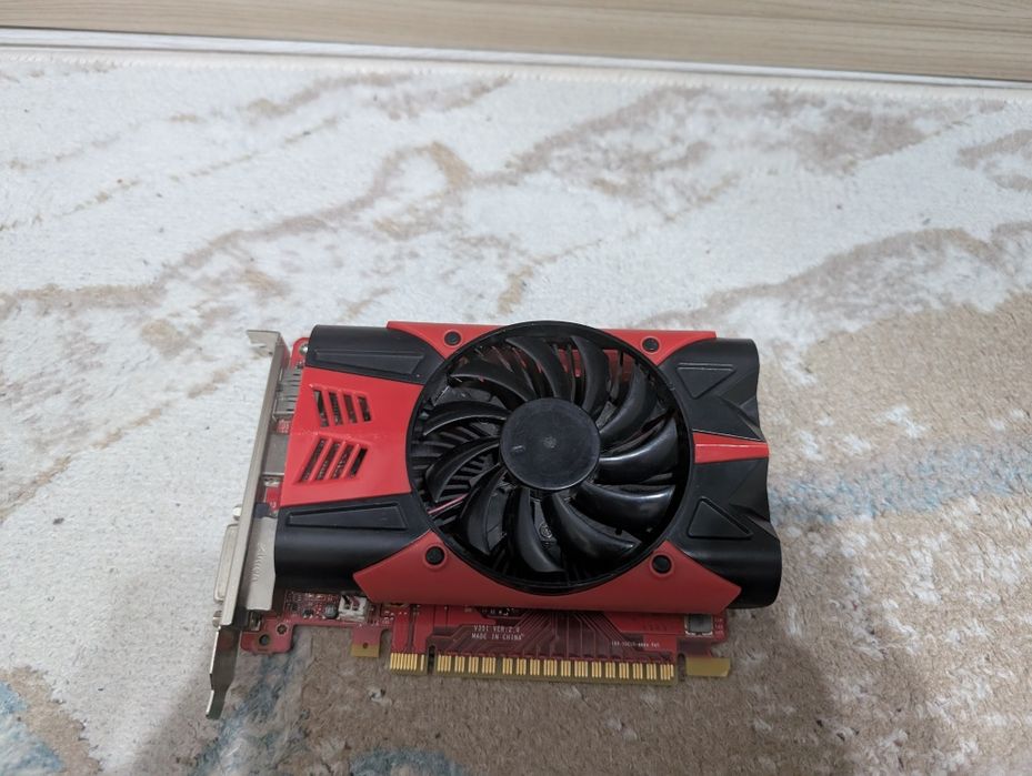 Продам видюху 1050ти