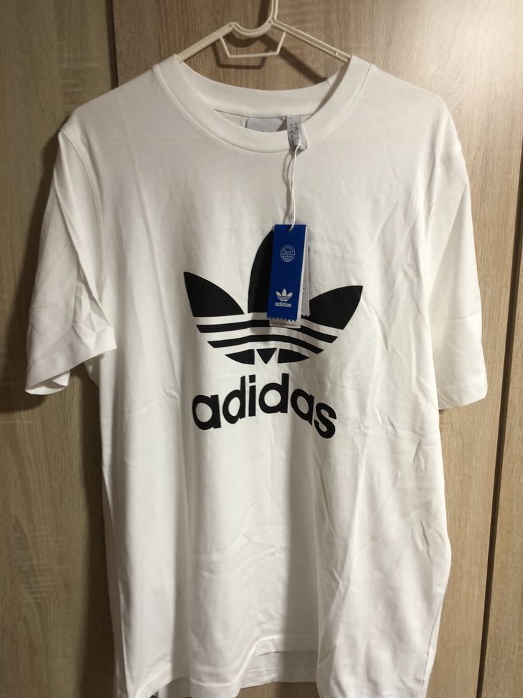 Tricou Adidas nou