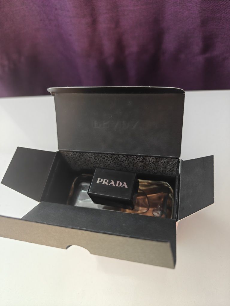 Оригинален дамски парфюм Prada Paradoxe