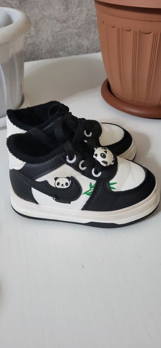 Детская обувь, кроссовки утепленные