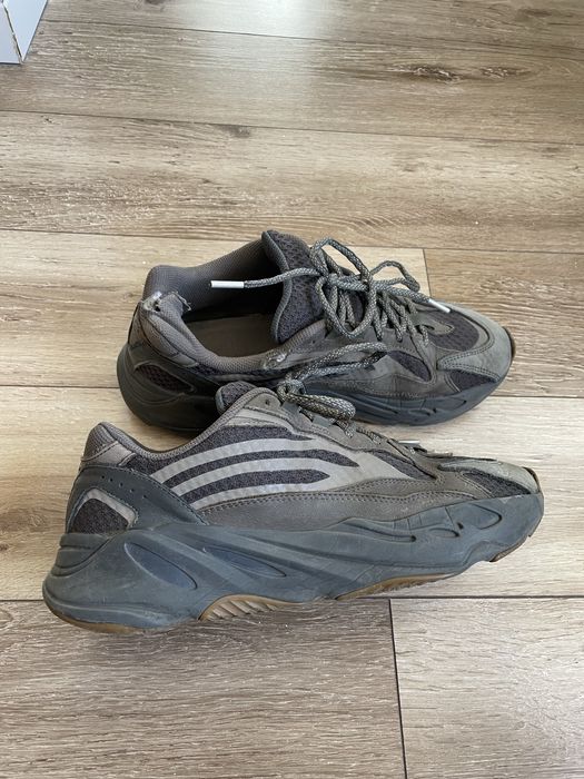 Adidas Yeezy Boost 700 V2 Geode 43 1/3