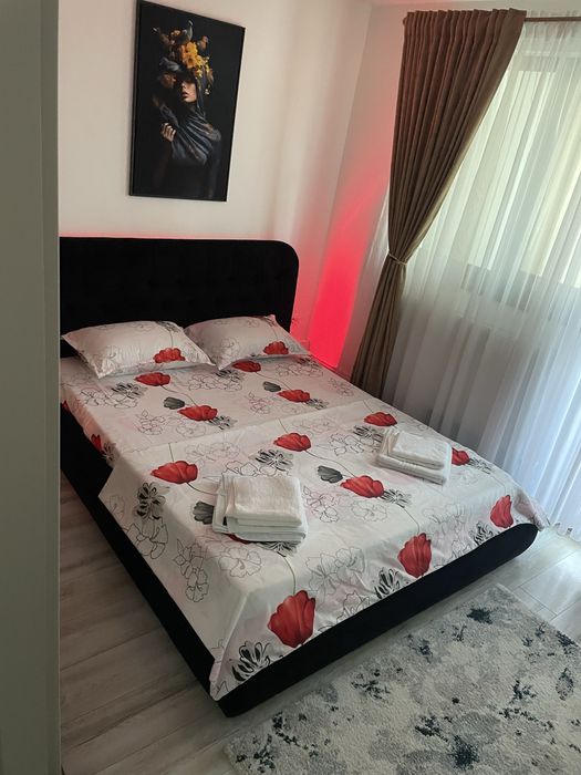 Inchiriez-Regim  hotelier-apartament 2 camere ,langa Tribunal, bl M