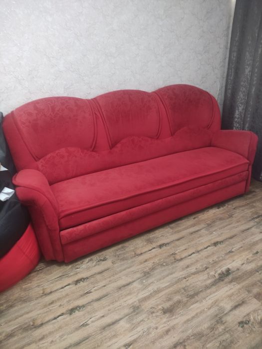 Диван и кресло .