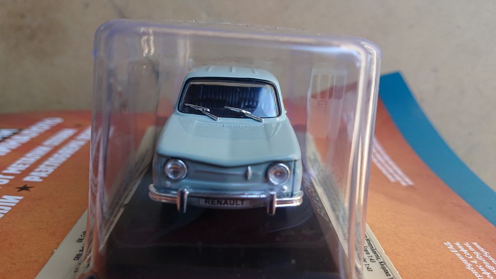Deagistini Renault 8 Bulgar