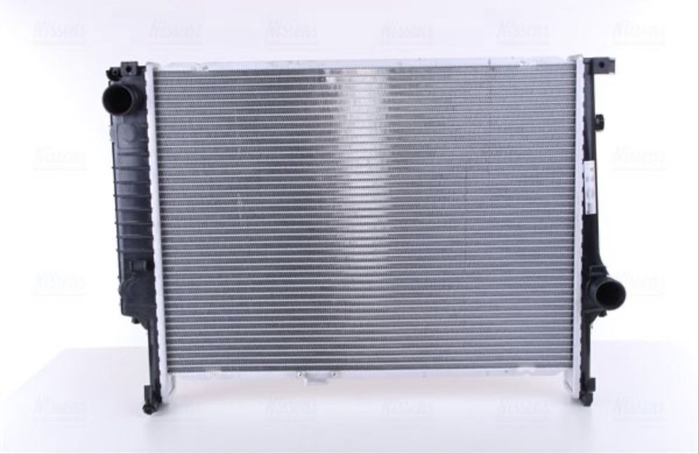 Воден радиатор за бмв е36