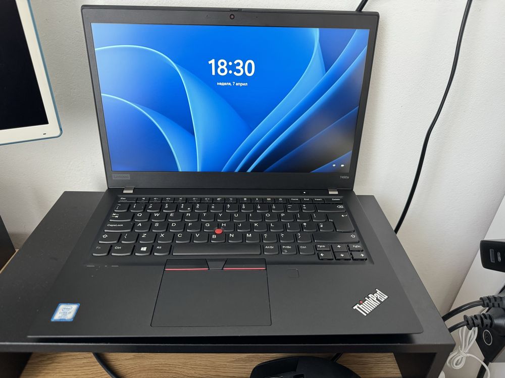 Lenovo Thinkpad T490s i7-8665U, 16GB, 1080p touch