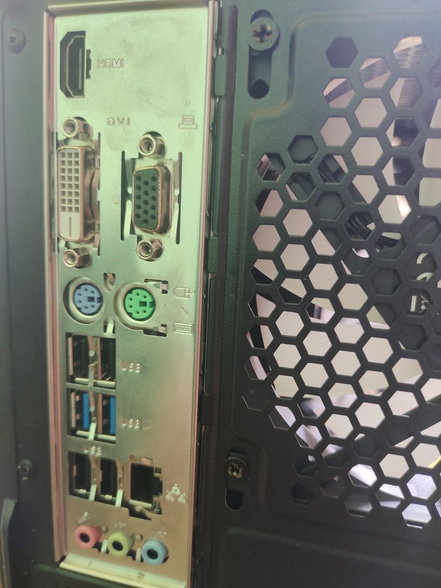 Компьютер в сборе Intel Core i3 10105F