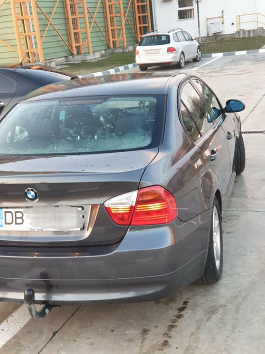 Bmw seria 3 E90 320d
an 2005
motor 2.0 diesel 
163 cai
cutie manuala
3