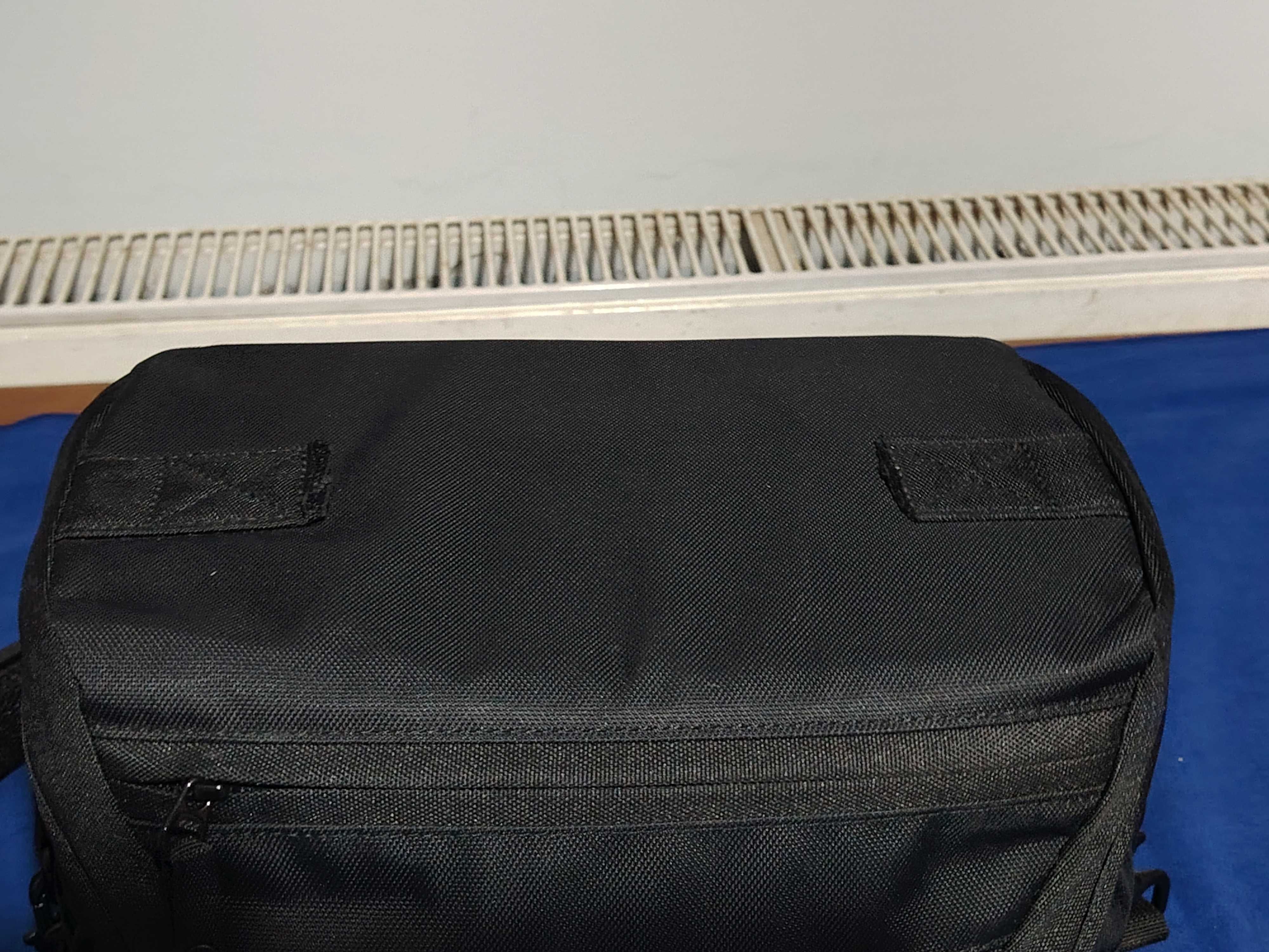 Lowepro Nova 180 AW geantă aparat foto.