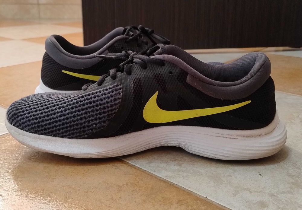 Adidasi Nike negru-verde 44