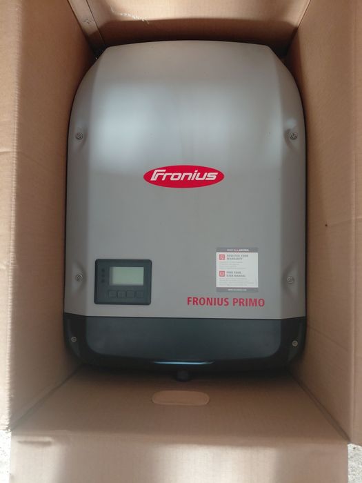 Vând invertor fronius 5 kw
