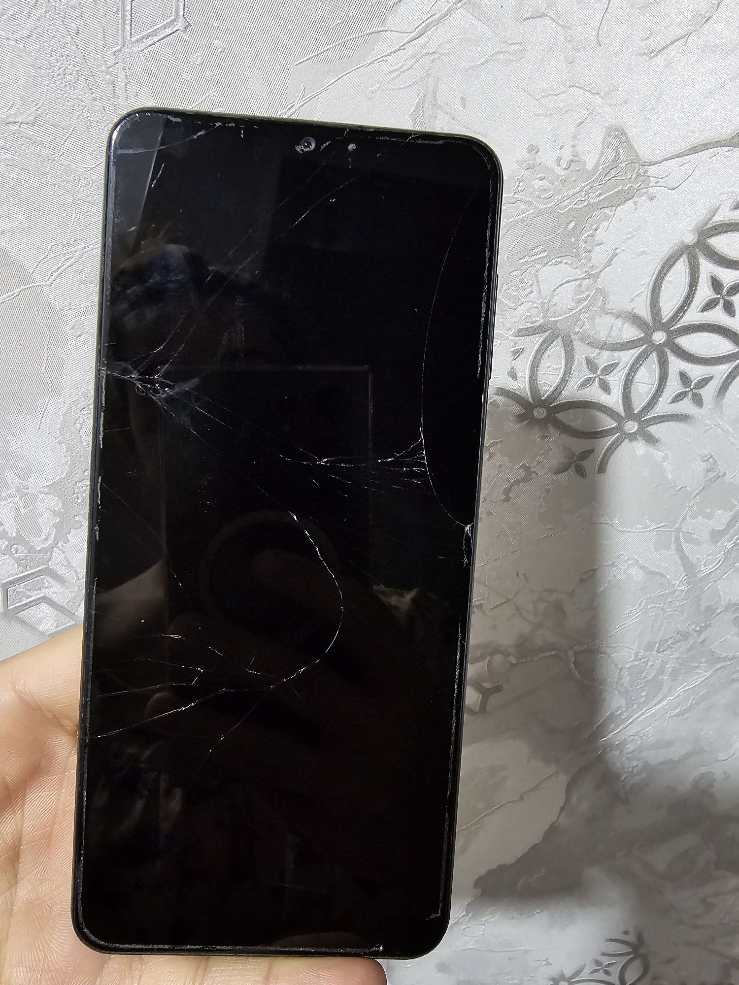 Samsung A12 telefon