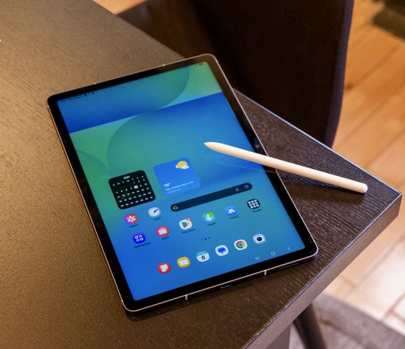 Samsung Galaxy Tab S10 FE Wi-Fi + 5G