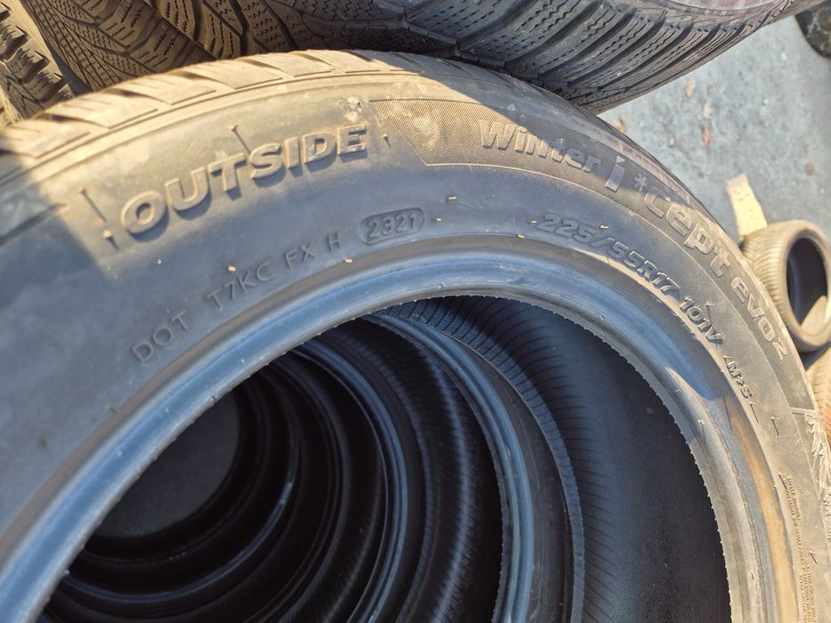 2 Anvelope de IARNA - 225/55/17 - HANKOOK - APP NOI - DOT 2021 !